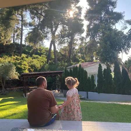 Elani Bliss * カッサンドレイア