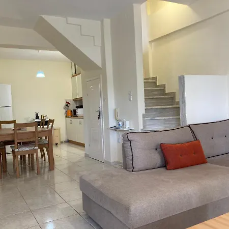 Elani Bliss Kassandreia