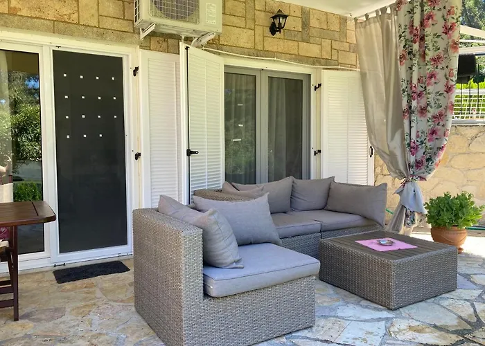 Elani Bliss Kassandria